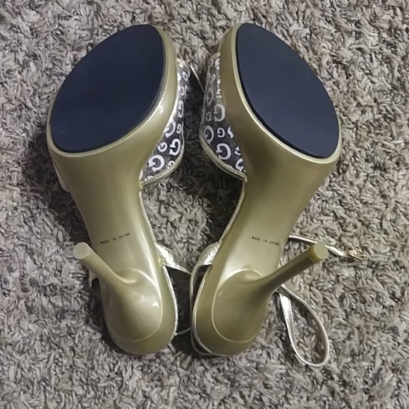 #93. Guess heels. 4inch. Size: 8.5 - Picture 5 of 8